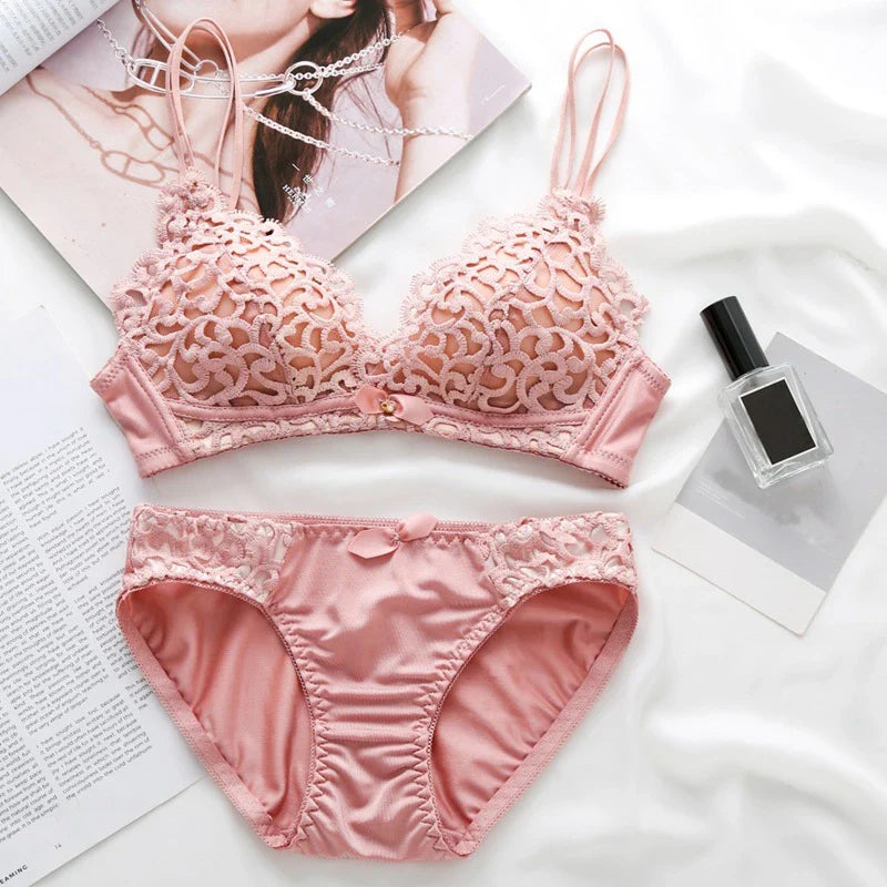 Shopping Wears Bridal Bra Set